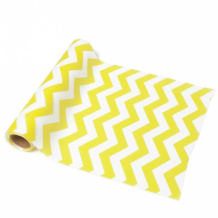 Decoration De Table Chemin De Table Chevron Jaune destiné Chemin De Table Papier