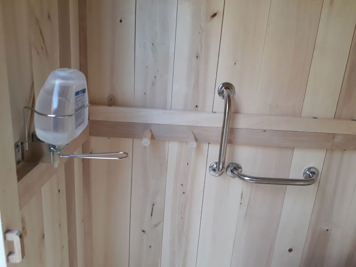 Intérieur Cabane Toilette Sèche À Compost En Peuplier Pour dedans Fabrication Toilette Seche Exterieur