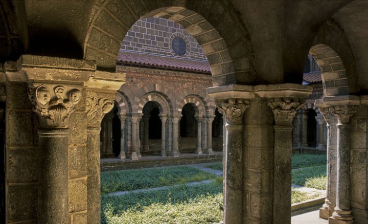 Le Chemin De Saint-Jacques À Vélo : Du Puy-En-Velay À Conques concernant Chemin De St Jacques Le Puy Conques