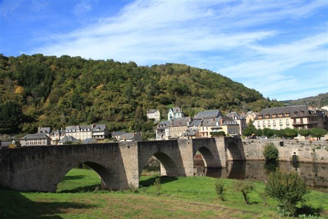 Le Chemin De Saint-Jacques De Compostelle (Du Puy En Velay dedans Chemin De St Jacques Le Puy Conques