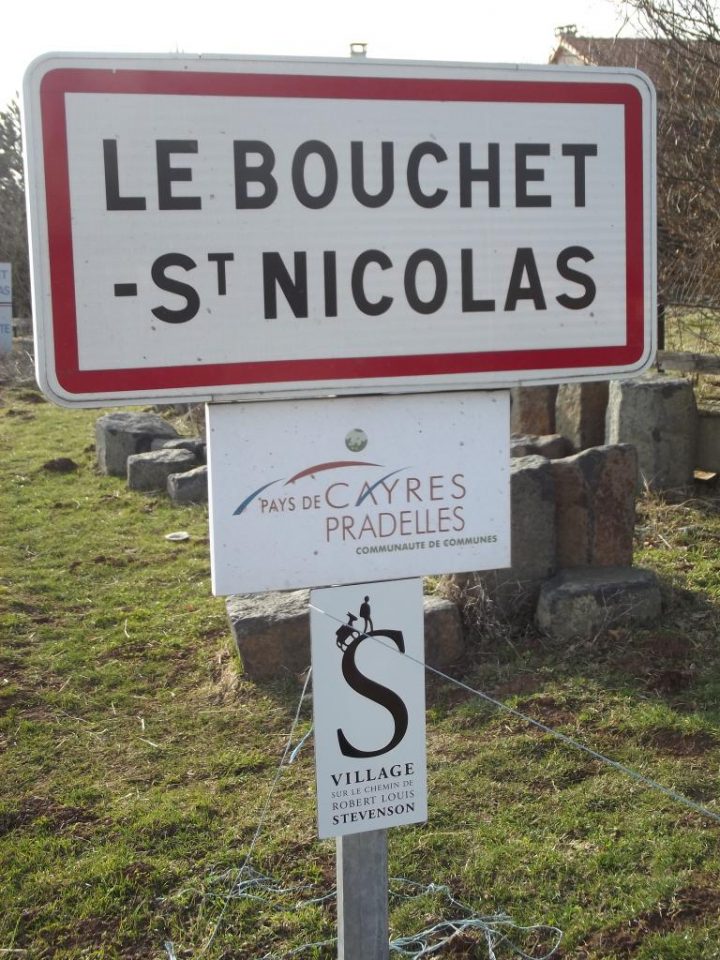 Le Village Du Bouchet-Saint-Nicolas encequiconcerne Chemin De Stevenson Distance