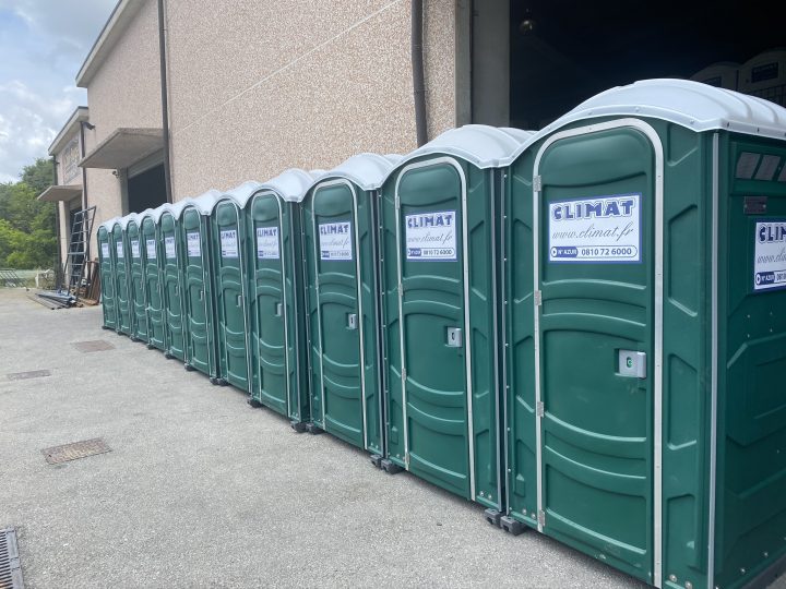 Location De Toilettes Autonomes Pour Chantiers En Paca avec Location Toilettes Chimiques Prix