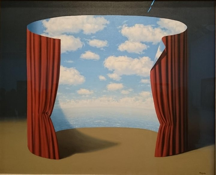 Magritte – La Trahison Des Images | Muriel Braud pour Rideau Trompe L Oeil