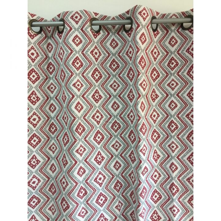 Rideau Vintage Rouge Avec Motif Géométrique tout Rideaux Motif Geometrique