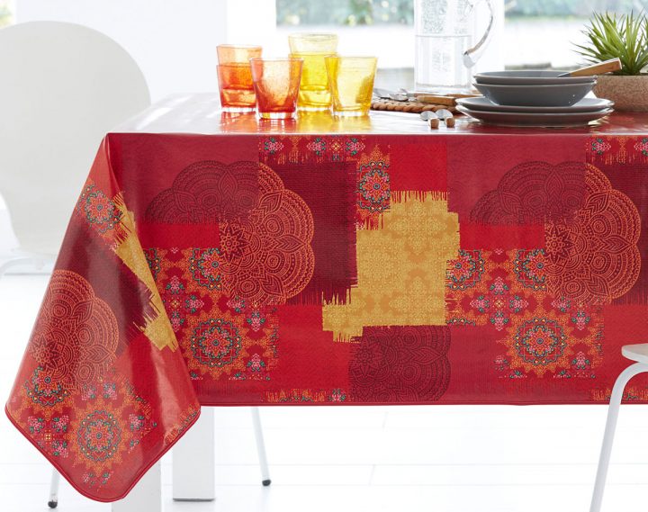 Toile Cirée Rouge Motif Indien | Becquet à Rideau Occultant 140X160