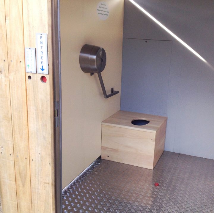 Toilette Sèche Grand Public, Autonome, Mobile, Écologique avec Fabrication Toilette Seche Exterieur