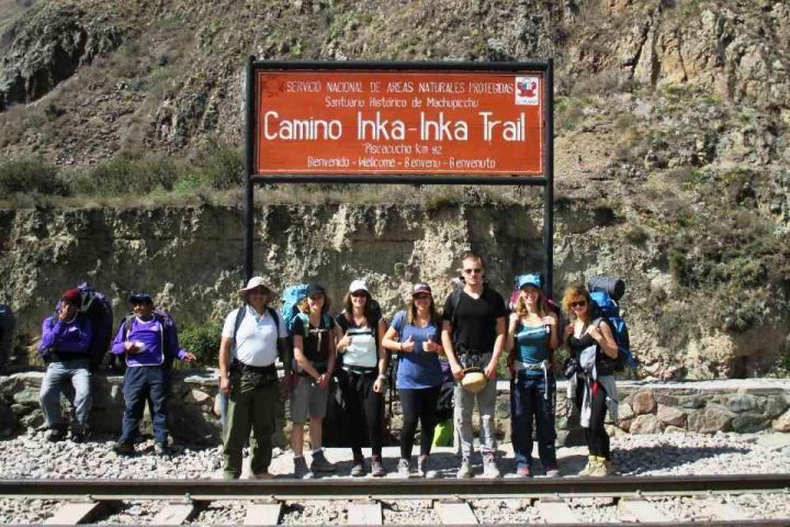 Trek Du Chemin De L'Inca Sur 4 Jours Pour Visiter Le Machu destiné Chemin De L Inca Au Machu Picchu