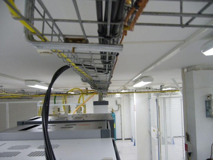 Turb(L)O(G) » Dis Papa, C’est Quoi Un Datacenter ? (2/4 avec Chemin De Cable Cablofil