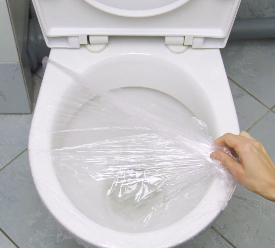 Une Astuce Insolite Pour Déboucher Les Toilettes – Astuces encequiconcerne Comment Nettoyer Les Toilettes