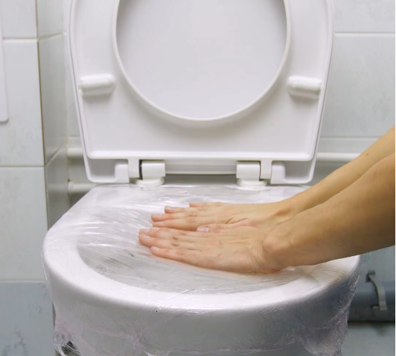 Une Astuce Insolite Pour Déboucher Les Toilettes dedans Deboucher Les Toilettes