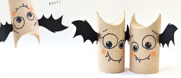 Une Chauve-Souris Fabriquée Avec 1 Rouleau De Papier Toilette destiné Bricolage Halloween Avec Rouleau Papier Toilette