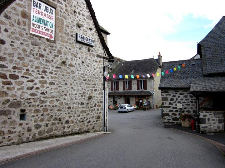 Via Arverna | Chemin De Saint-Jacques-De-Compostelle destiné Chemin De Vie 6 Compatibilité