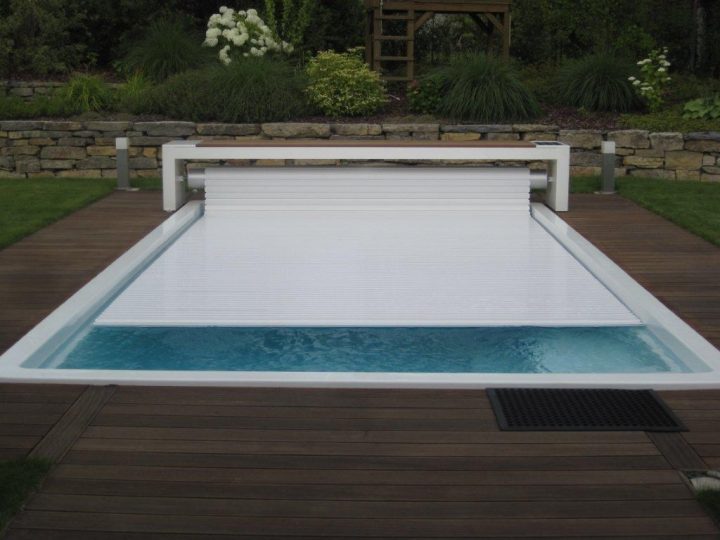 Volet Piscine 8X4 dedans Rideau Piscine Immergé