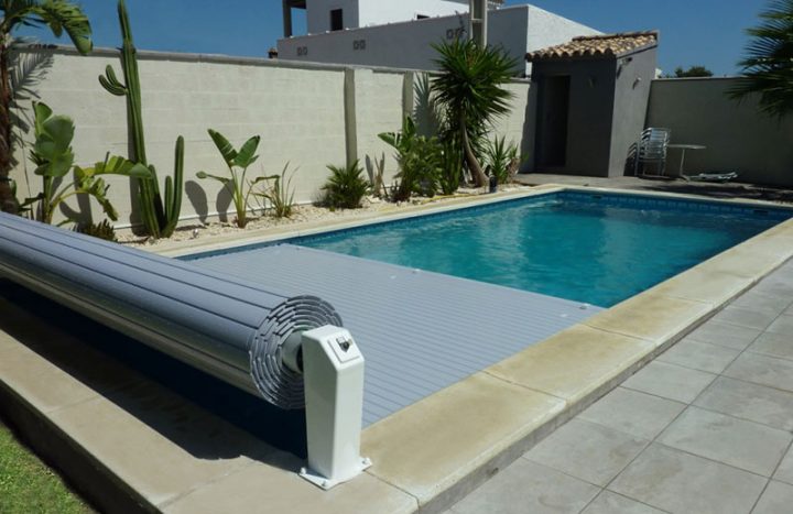 Volet Piscine Gris Clair avec Rideau Securite Piscine