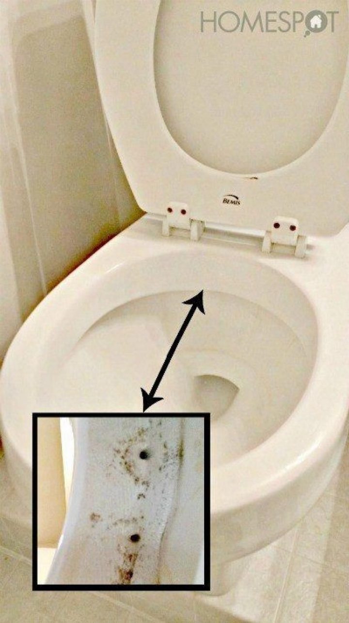 Vous Avez Des Problèmes De Toilette? Voici 7 Astuces Pour serapportantà Nettoyer Le Fond Des Toilettes