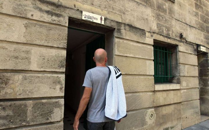 Bordeaux : Les Dernières Douches Publiques Sont Désormais intérieur Douches Publiques Biarritz