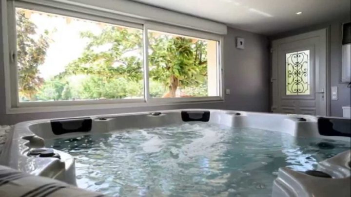 Chambre D'Hôtes De Charme Avec Son Jacuzzi Privatif À encequiconcerne La Maison D&#039;Hote Libertine