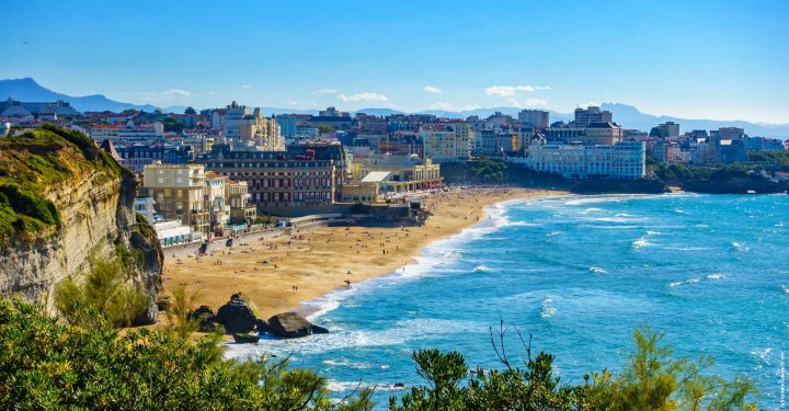 La Grande Plage – Plage De Biarritz pour Douches Publiques Biarritz