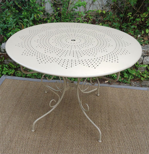 Table Ancienne En Fer Forge – Le Specialiste Du Meuble Ancien encequiconcerne Salon De Jardin Occasion Ebay