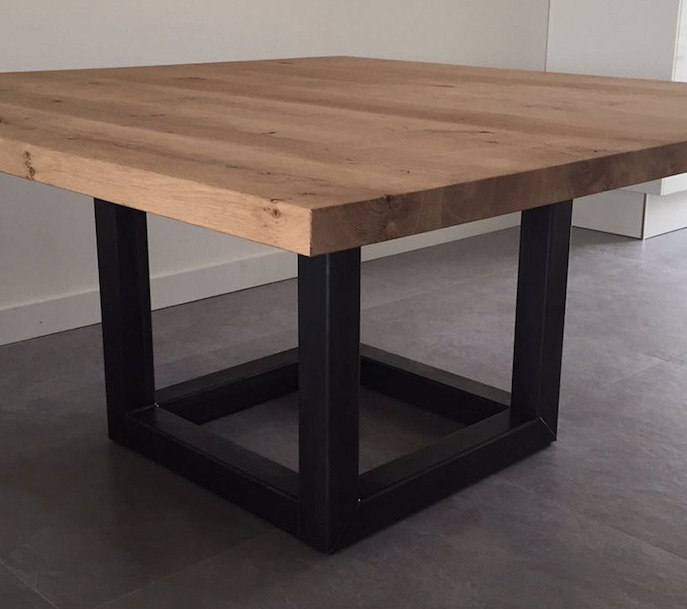 Table Carrée Sanary En Chêne – Pieds Cube ⎮ For Me Lab destiné Table Carrée 140X140 Industrielle