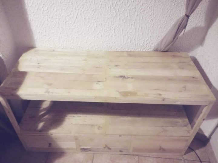 Tutoriel Diy Meuble Tv En Palette dedans Meuble Tv Tasseau