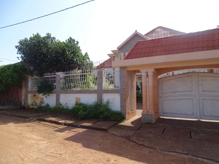 Vente Duplex Conakry Lambanyi pour Vente De Meubles À Conakry