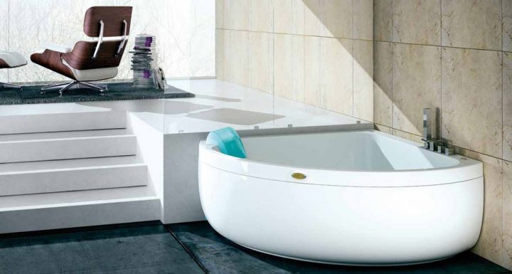 Whirlpool Bathtubs: Whirlpool Bathtub Aquasoul By Jacuzzi à Jacuzzi Privatif Luxembourg