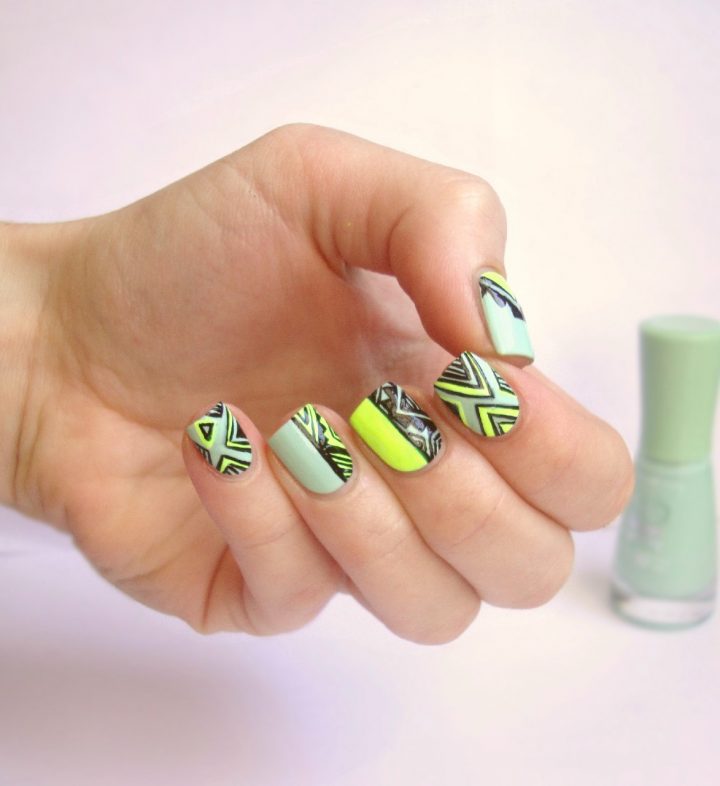 Coco'S Nails : Vert Amande & Néon Pour Un Nail Art "Tribal" avec Ongle Chemin Vert