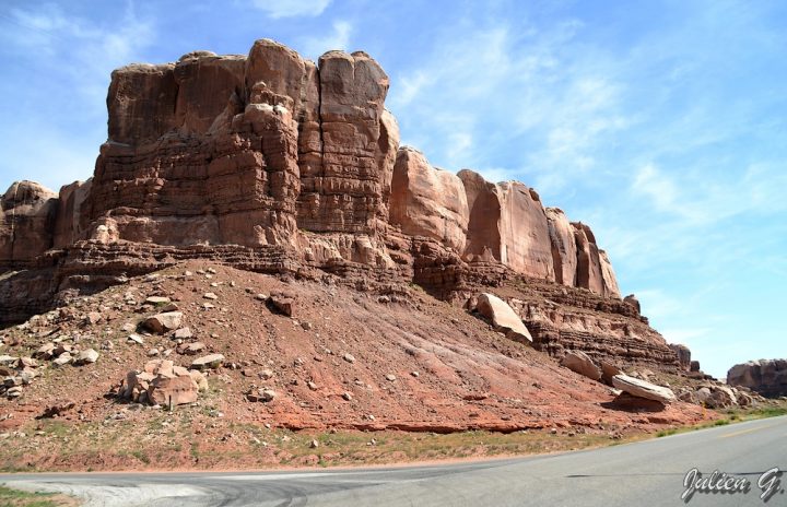 Coins Du Monde: États-Unis – Utah – Le Twin Rocks Café De encequiconcerne Les Cheminées Du Rock