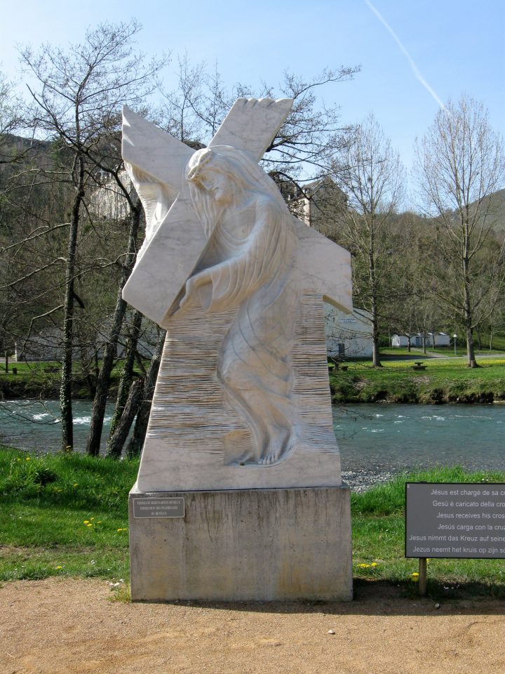 Le Chemin De Croix De Lourdes intérieur Méditation Chemin De Croix