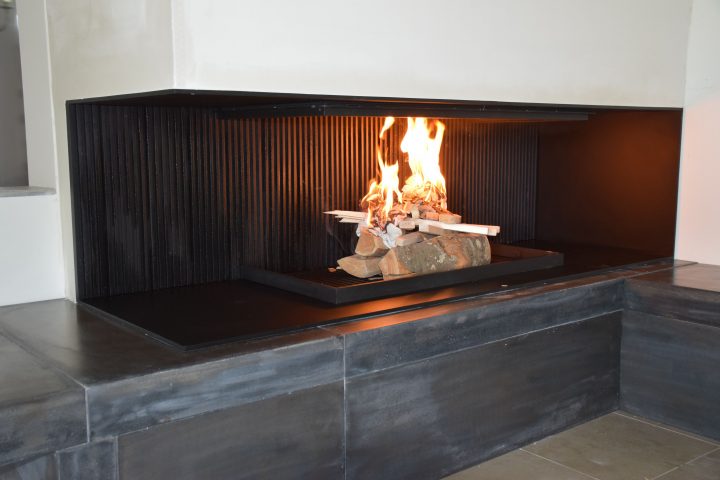 Une Cheminée À Foyer Ouvert Magnifique By L'Atelier Du Feu serapportantà Faire Une Cheminée