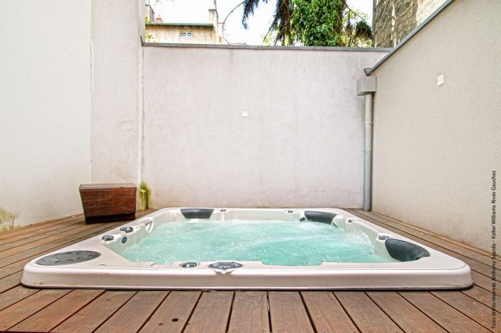 Airbnb Lyon Jacuzzi | Enredada pour Airbnb Lyon Jacuzzi