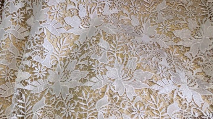 Broderie Dentelle En Guipure Blanche Pour Robes De dedans Guipure Au Mètre