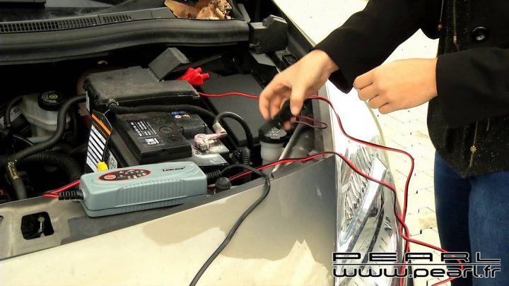 Chargeur De Batterie Auto: Comparatif 2021 Et Guide D'Achat destiné Batterie Tracteur Tondeuse 12V 24Ah Norauto