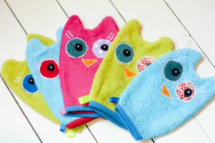 Gant De Toilette Enfant Animaux Hibou Rose Et Violet concernant Tuto Gant De Toilette Rigolo