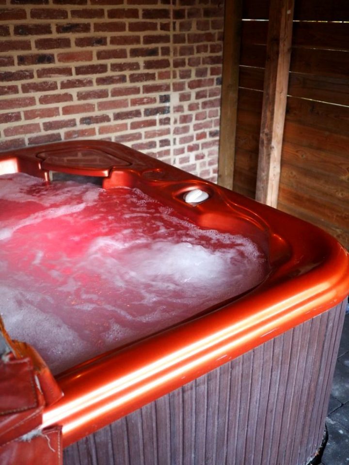 Le Cottage B&B, Suites Avec Jacuzzi Privatif Près De Liège intérieur Chambre Avec Jacuzzi Privatif Liège