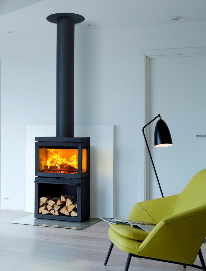 Poêle À Bois Jotul F520 7Kw avec Poele A Bois 3 Faces Vitrées Prix