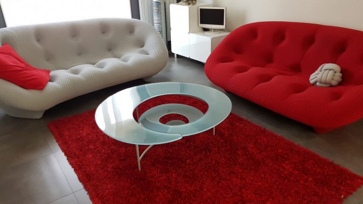 Spiral Cattelan Italia Ça'Nova Design avec Canapé Nova Roche Bobois