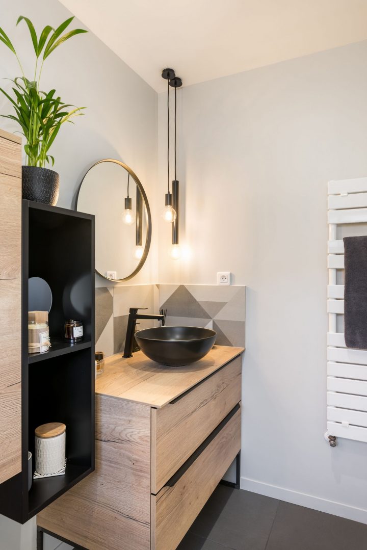 meuble salle de bain bois et noir