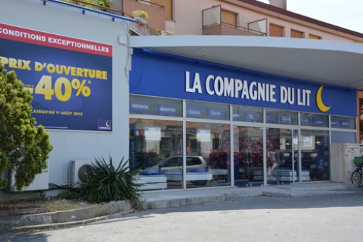 magasin de meuble frejus