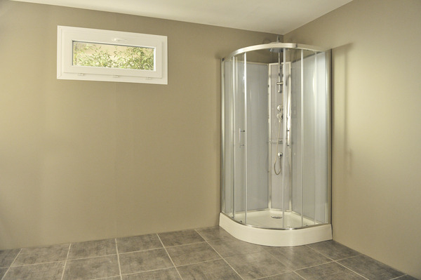 Cabine De Douche Gris Profilés En Aluminium Chromé H. 225 tout Cabine De Douche Brico Depot