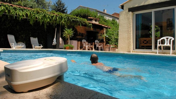 Le Airbnb De La Piscine, Swimmy, Revendique 16 000 Abonnés encequiconcerne Airbnb Jacuzzi Île-De-France