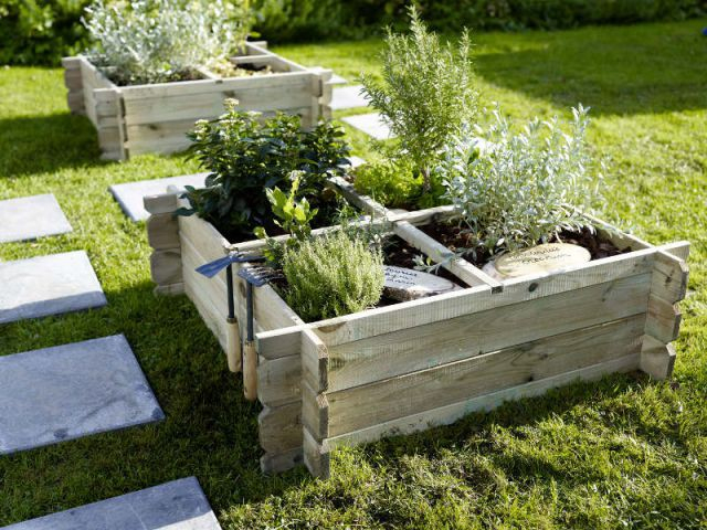 Les Bons Accessoires Pour Réaliser Son Potager serapportantà Carré Potager Castorama