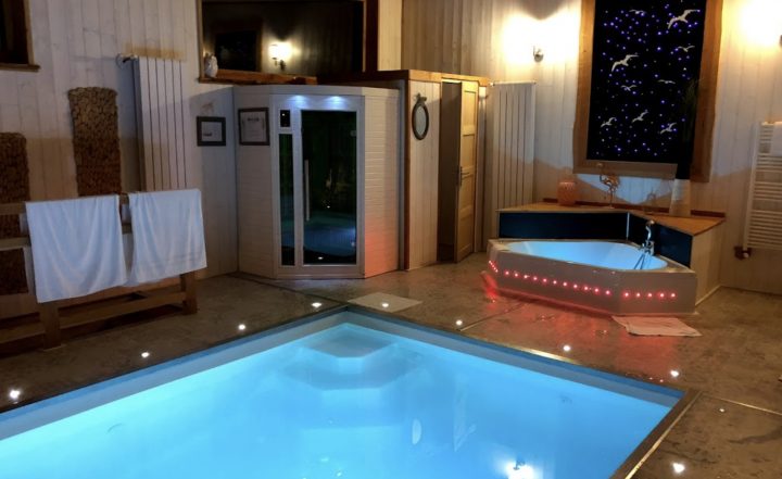 L'Orangerie Suite De Luxe Avec Jacuzzi Privatif, Piscine pour Chambre D&#039;Hote Spa Privatif Nord