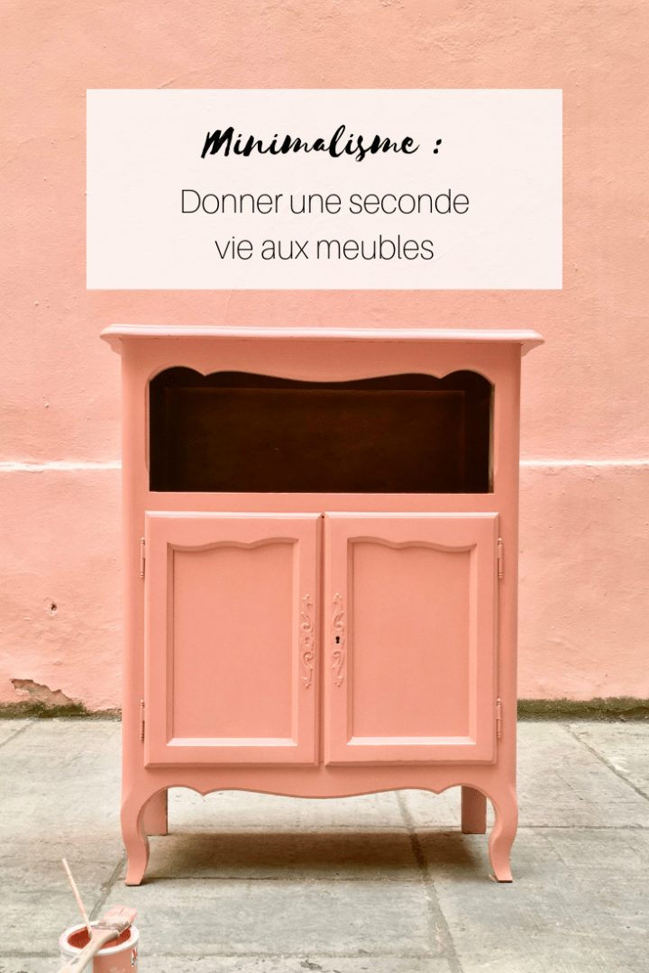 Minimalisme, Donner Une Deuxième Vie À Un Vieux Meuble dedans Repeindre Un Meuble Laqué