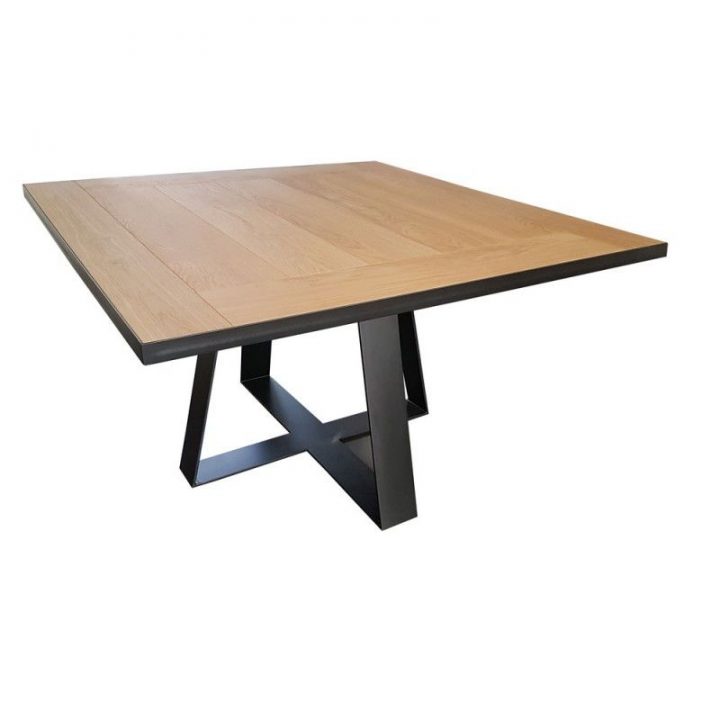 Table Carrée Avec Rallonges Modèle Design Tolbiac Pour serapportantà Table Carrée 160X160 Pied Central