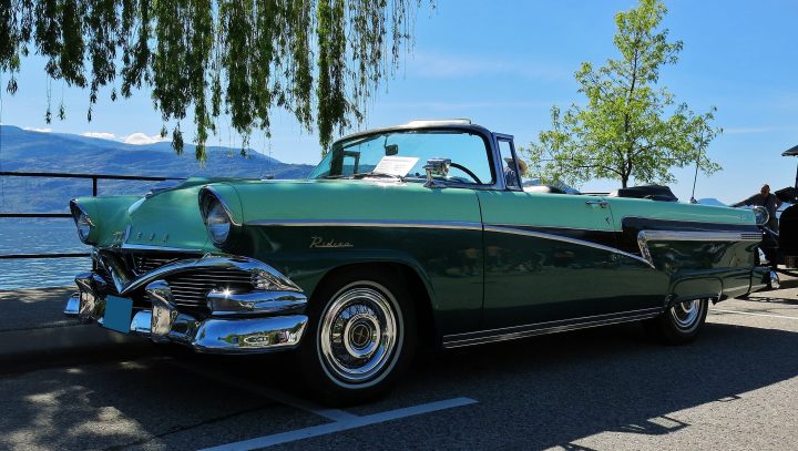 1956 Meteor Rideau Sunliner | Meteor, Rideau, Canada Customs intérieur Rideau Diego