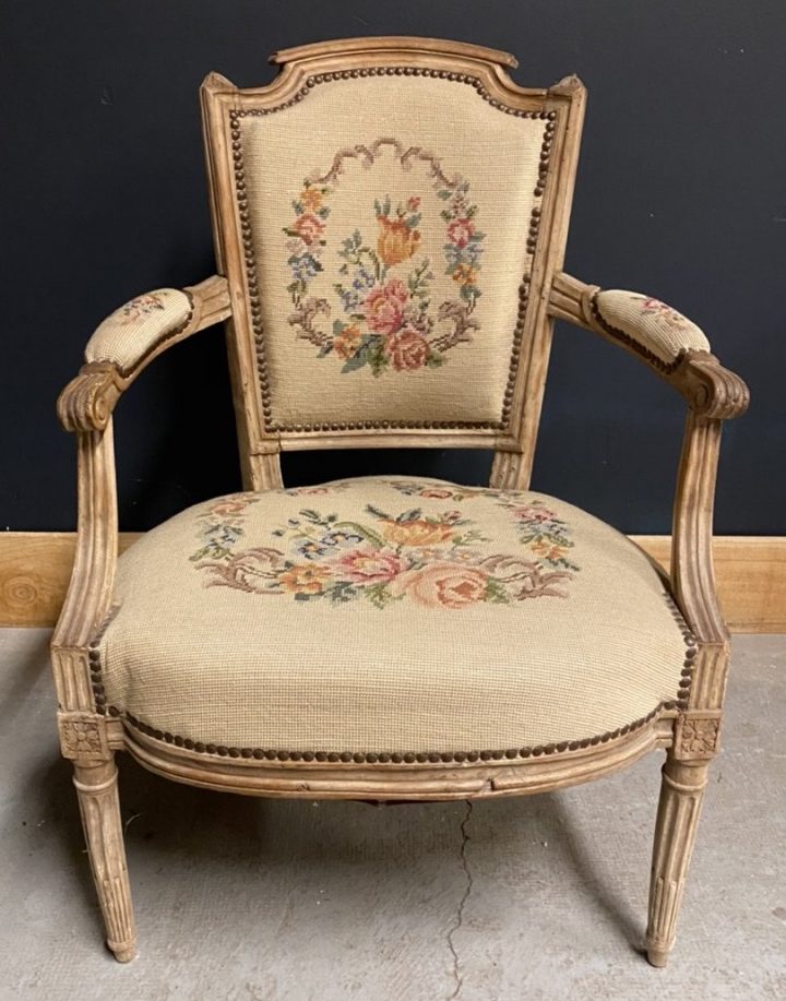 Beau Fauteuil Ancien – Armchair avec Jardinerie Tarnaise Catalogue Online