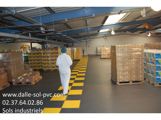 Revetement Sol Plate Forme Logistique | Contact Dalle-Sol encequiconcerne La Plata Forme Du Batiment Champlat Pvc