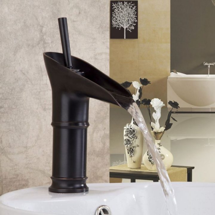 Robinet De Lavabo Cascade Antique Noir Pour Salle De Bain tout Robinet De Lavabo Qui Bouge